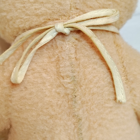 Winnie The Pooh Plush with Bib 9” Stuffed Animal Vintage Walt Disney Productions - Picture 8 of 11